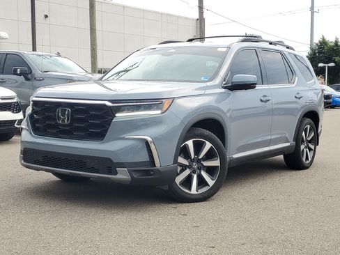 Certified 2023 Honda Pilot Elite image 37