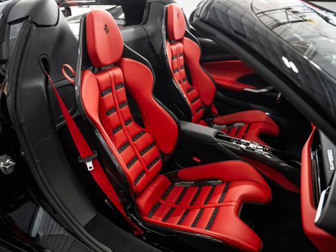 Used 2026 Ferrari 296 GTS RWD image 32