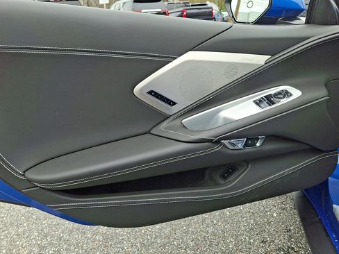 Used 2022 Chevrolet Corvette Stingray Premium Cpe w/ Z51 Performance Package RWD image 11