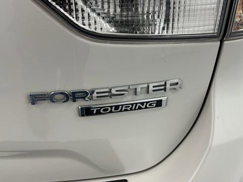 Certified 2022 Subaru Forester Touring w/ Popular Package #3 image 43