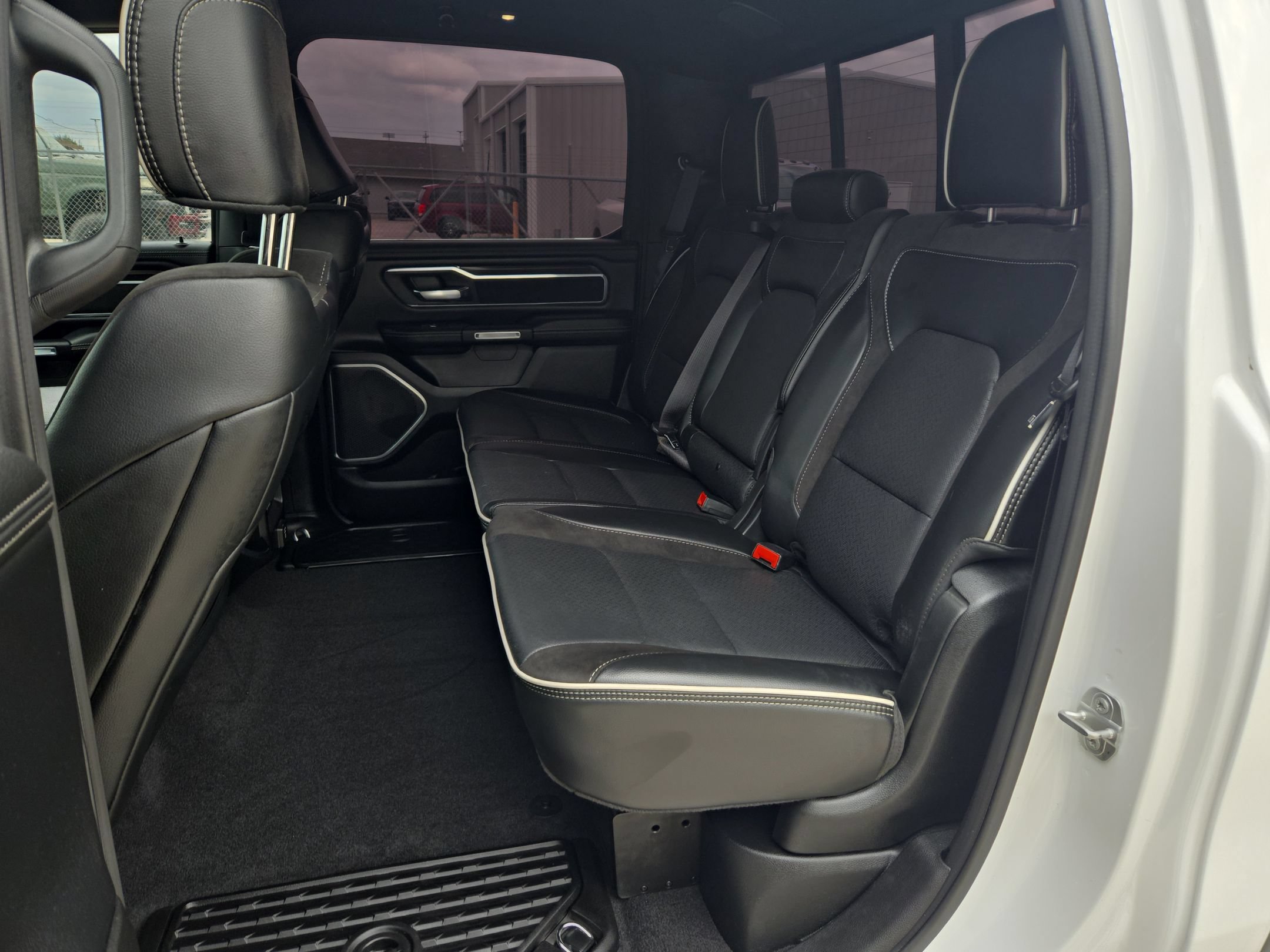 Used 2025 RAM 1500 Laramie w/ Laramie Southwest Edition AWD/4WD image 13