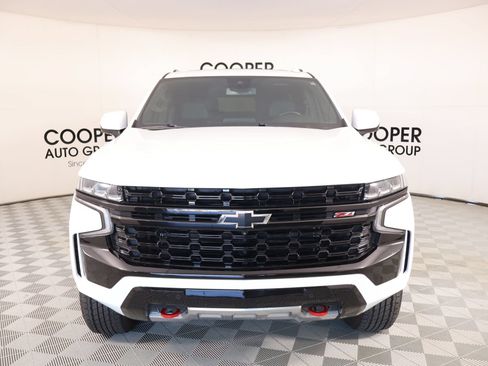 Used 2023 Chevrolet Tahoe Z71 w/ Luxury Package AWD/4WD image 9