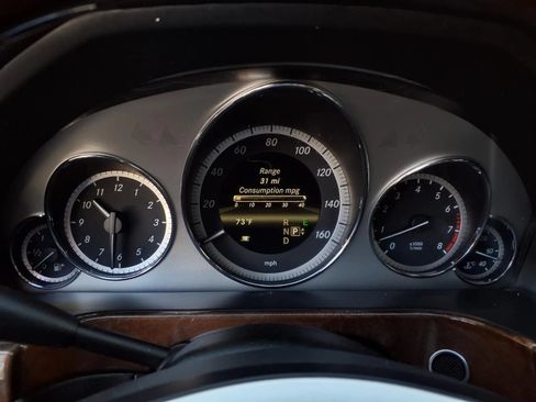 Used 2013 Mercedes-Benz E 350 Sedan image 12