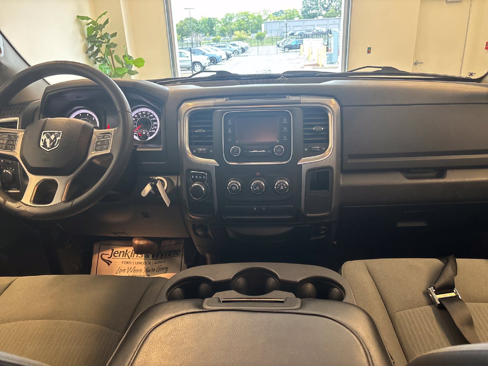 Used 2022 RAM 1500 Classic SLT RWD image 8