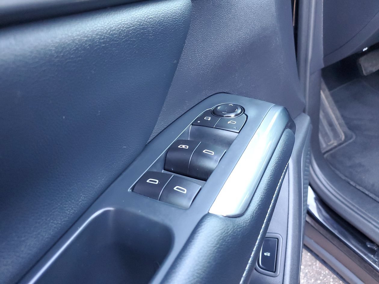 Used 2026 Chevrolet Traverse LT FWD image 16