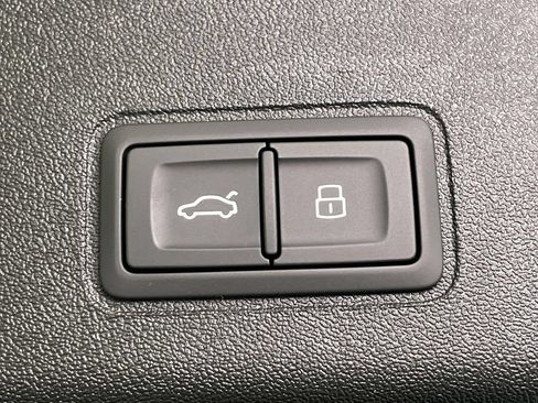 New 2026 Audi Q3 quattro 2.0T AWD/4WD image 21