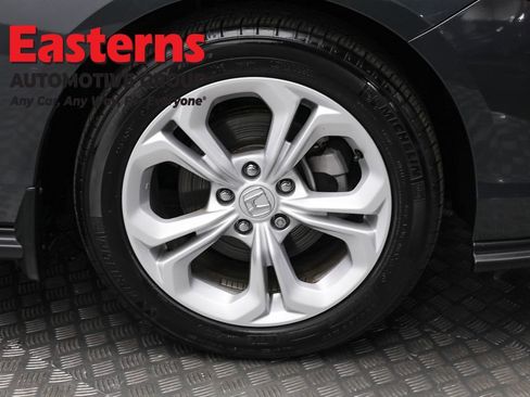 Used 2025 Honda Accord LX image 30