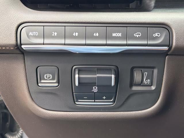Used 2021 Cadillac Escalade Sport w/ Driver Assist Tech Package AWD/4WD image 36