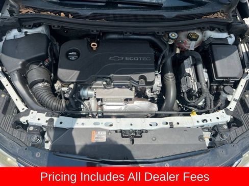 Used 2017 Chevrolet Cruze Premier FWD image 28