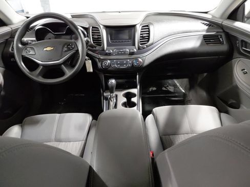 Used 2016 Chevrolet Impala LS FWD image 3