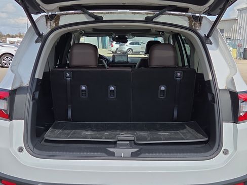 Used 2024 Honda Pilot Elite image 15