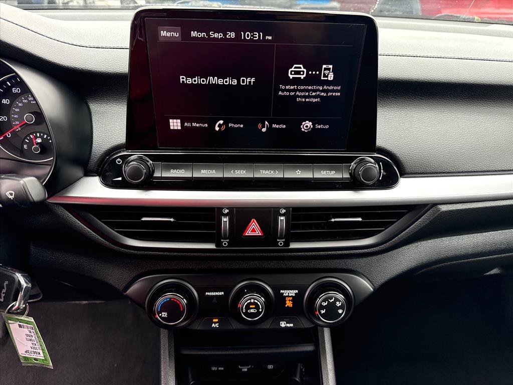 Certified 2024 Kia Forte LXS w/ LXS Technology Package FWD image 12