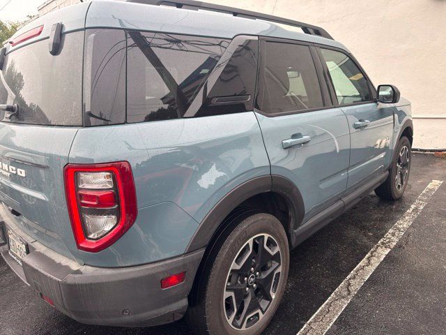 Used 2023 Ford Bronco Sport Outer Banks w/ Tech Package AWD/4WD image 3