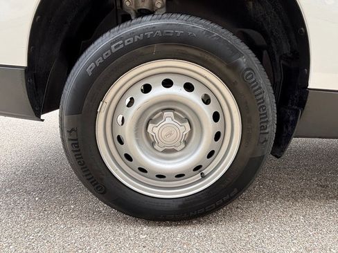 Used 2022 Ford Maverick XL image 35