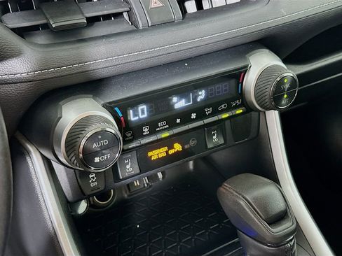 Used 2020 Toyota RAV4 XLE w/ Convenience Package AWD/4WD image 14