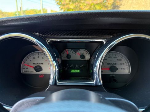 Used 2005 Ford Mustang GT Premium image 36