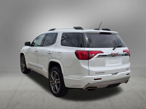 Used 2019 GMC Acadia Denali w/ Technology Package AWD/4WD image 4