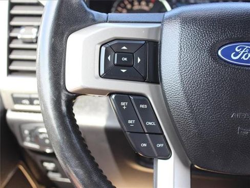 Used 2018 Ford F150 Lariat image 10