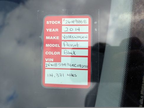 Used 2014 Volkswagen Passat 1.8T SE image 12
