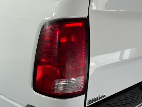 Used 2021 RAM 1500 Classic SLT image 35