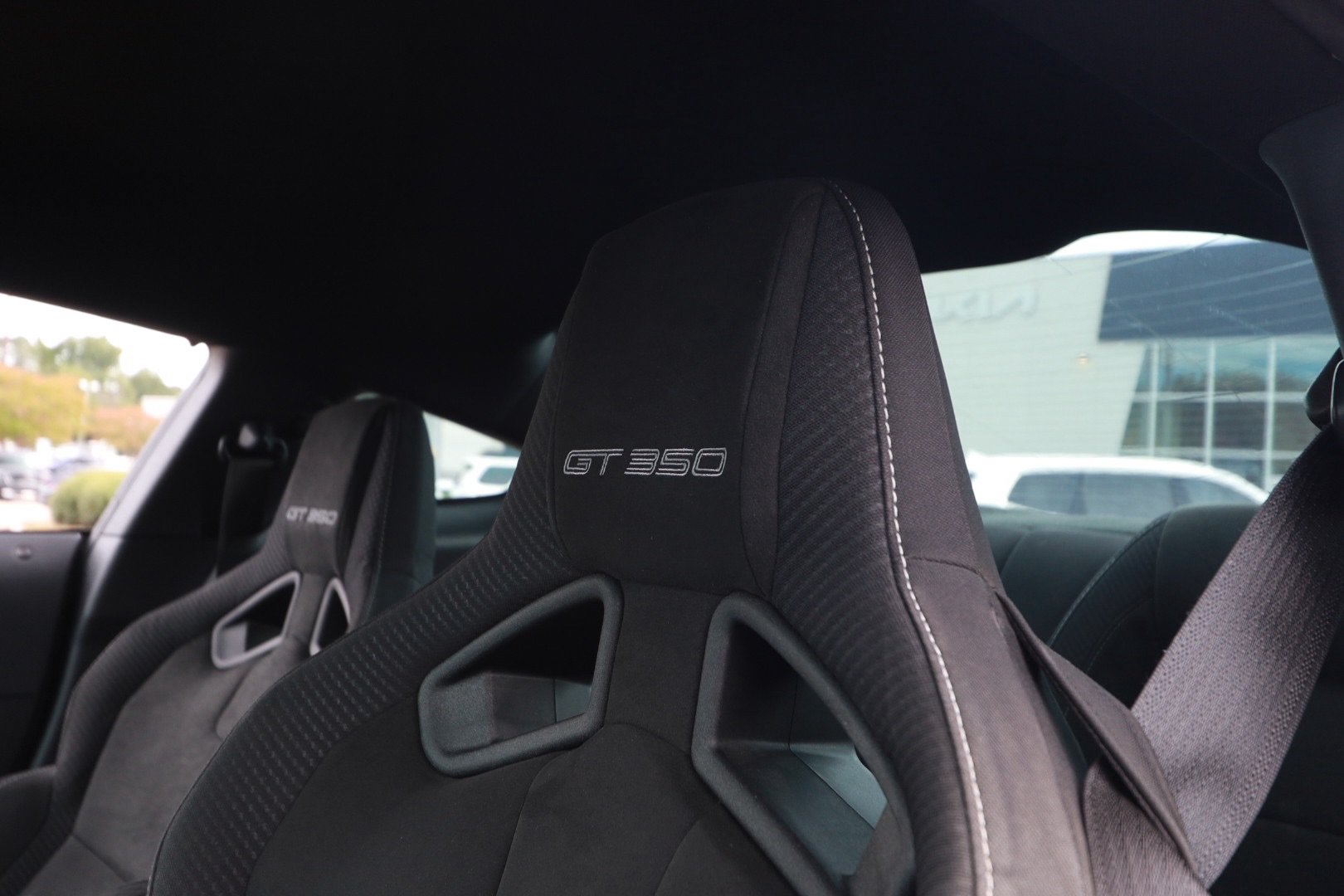 Used 2017 Ford Mustang Shelby GT350 w/ Electronics Package RWD image 19