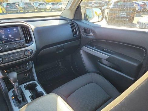 Used 2022 Chevrolet Colorado LT w/ Fleet Safety Package image 15