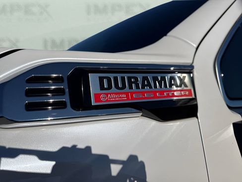 Used 2024 GMC Sierra 2500 Denali w/ Denali Reserve Package image 39