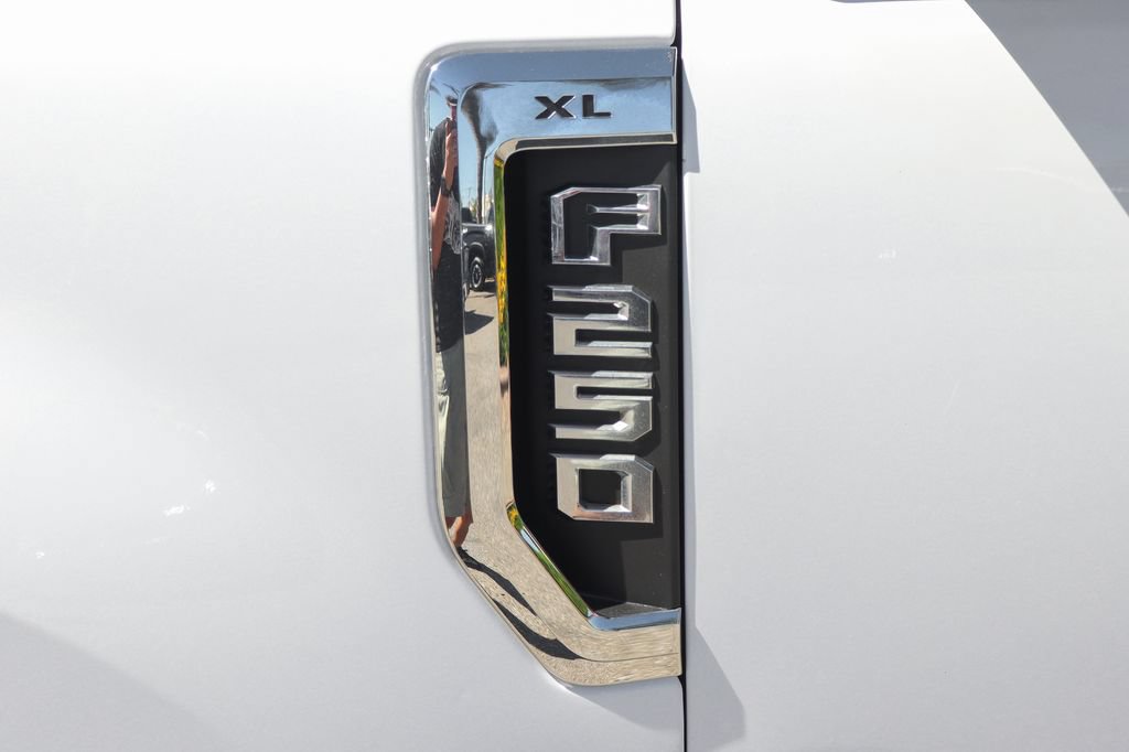 Used 2019 Ford F250 XL w/ Power Equipment Group AWD/4WD image 39