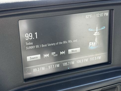 Used 2018 GMC Sierra 1500 2WD Crew Cab w/ Sierra Convenience Package image 18