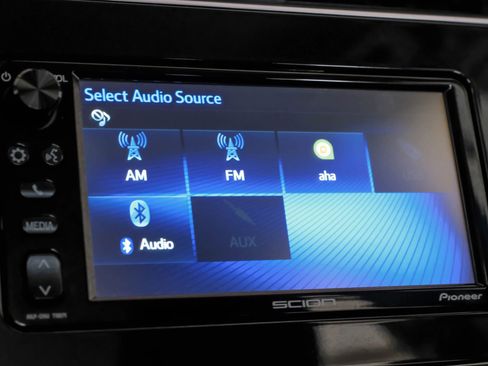 Used 2016 Scion iM Hatchback 4D image 29