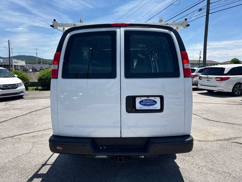 Used 2020 Chevrolet Express 2500 w/ Driver Convenience Package RWD image 4