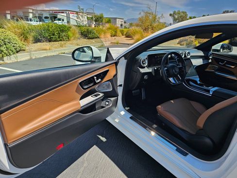 Used 2025 Mercedes-Benz CLE 300 4MATIC Coupe w/ AMG Line image 15