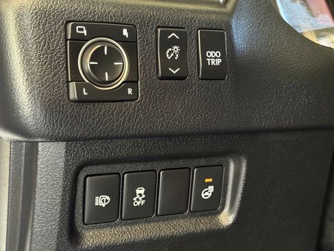 Used 2017 Lexus GX 460 Luxury AWD/4WD image 29