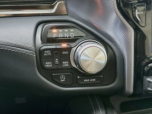 Used 2021 RAM 1500 Limited AWD/4WD image 16