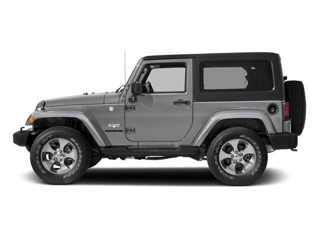 Used 2018 Jeep Wrangler Sahara w/ Connectivity Group AWD/4WD image 2