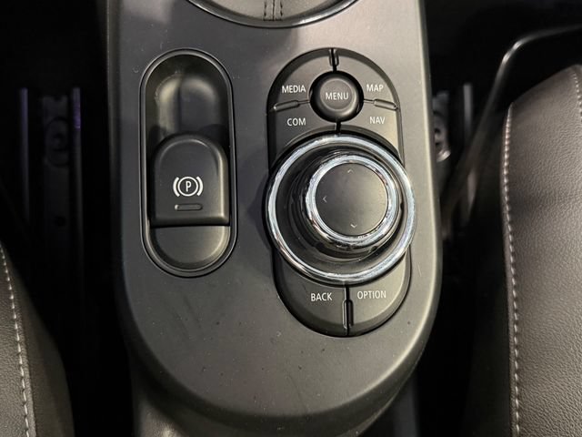 Used 2024 MINI Cooper SE FWD image 28