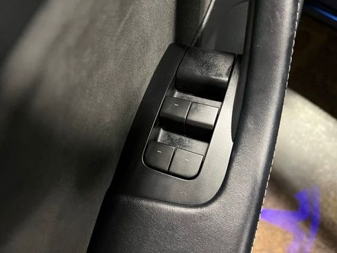 Used 2023 Tesla Model 3 Standard Range image 13