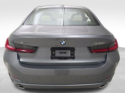 New 2026 BMW 330i xDrive Sedan w/ Convenience Package AWD/4WD image 8