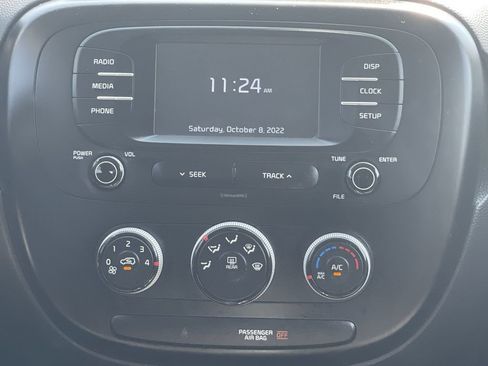 Used 2019 Kia Soul FWD image 29