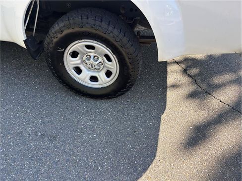 Used 2012 Nissan Frontier S w/ S Preferred Pkg RWD image 9