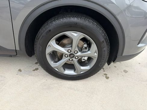 Used 2026 Ford Escape ST-Line w/ Tech Pack #1 FWD image 12