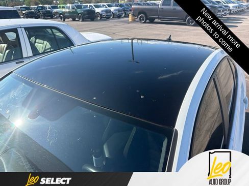 Used 2019 Volkswagen Jetta GLI FWD image 5