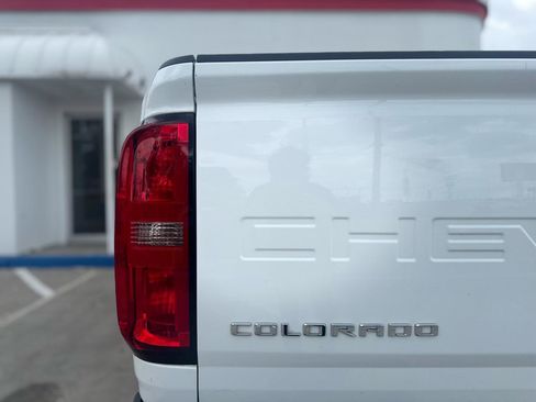 Used 2022 Chevrolet Colorado W/T w/ WT Convenience Package RWD image 29