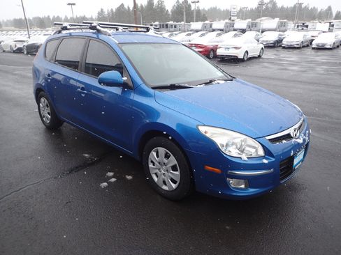 Used 2010 Hyundai Elantra SE w/ Popular Equipment Pkg 2 image 7