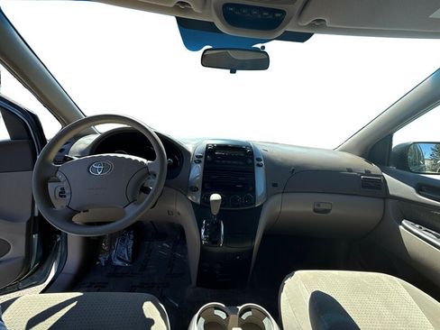 Used 2007 Toyota Sienna CE image 33