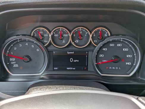 Used 2019 Chevrolet Silverado 1500 LT w/ Bed Protection Package RWD image 11