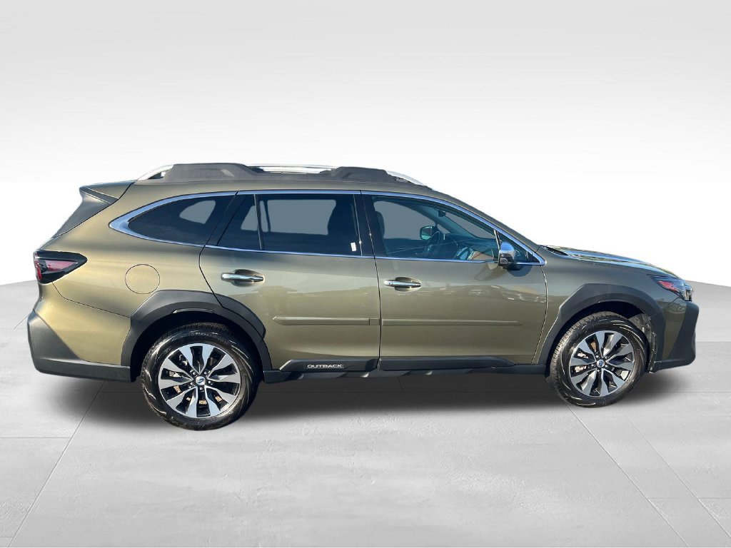 Used 2025 Subaru Outback Touring XT AWD/4WD image 6
