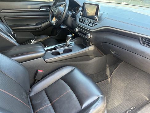 Used 2019 Nissan Altima 2.5 SR FWD image 7
