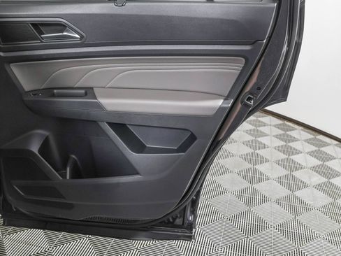 Certified 2023 Volkswagen Atlas SEL AWD/4WD image 46