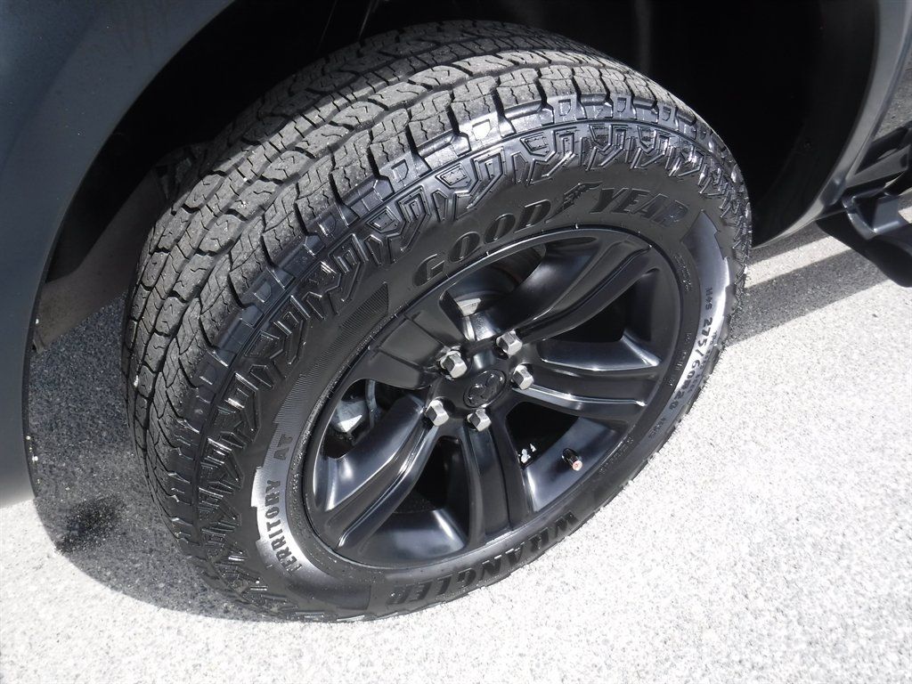 Used 2022 RAM 1500 Warlock w/ Electronics Group AWD/4WD image 4